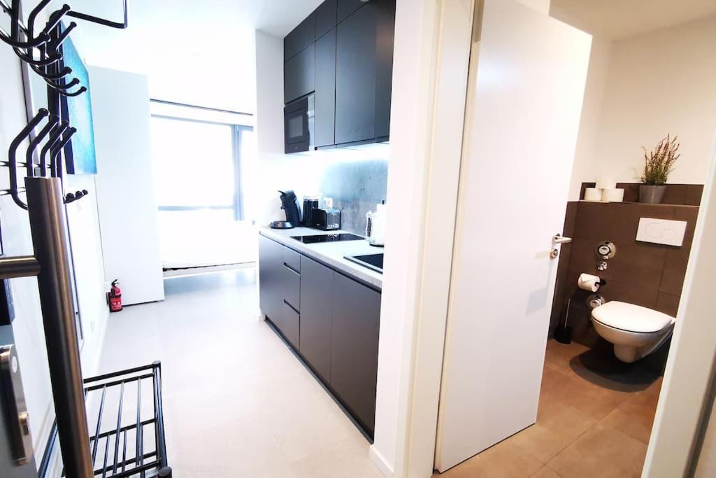 Apartment Hh 03 By Rockchair - Superhost Status - Modernes Mit Sonnigem Balkon & Premium Boxspringbetten In Winterhude - Geheimtipp