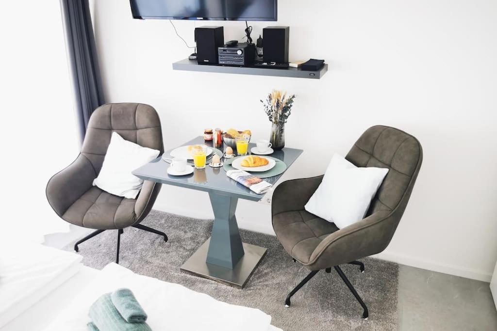 Hh 03 By Rockchair - Superhost Status - Modernes Mit Sonnigem Balkon & Premium Boxspringbetten In Winterhude - Geheimtipp Apartment *