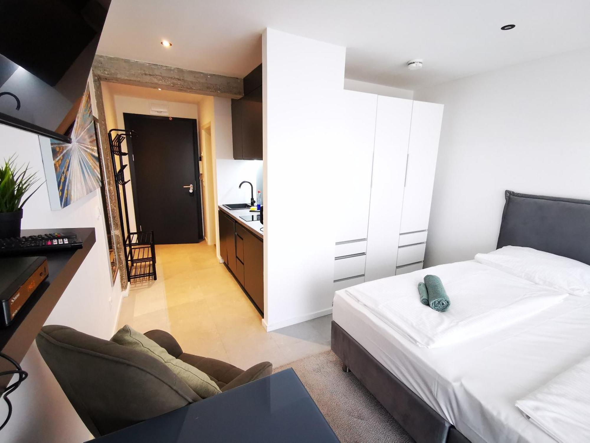 Hh 03 By Rockchair - Superhost Status - Modernes Mit Sonnigem Balkon & Premium Boxspringbetten In Winterhude - Geheimtipp Apartment *